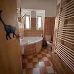 Podzamci - Utulny Na Nabrezi Pod Zamkem * Decin