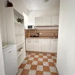 Apartment Podzamci - Utulny Na Nabrezi Pod Zamkem *