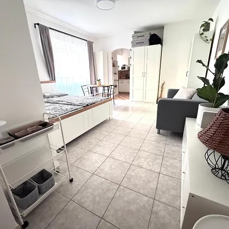 Apartment Podzamci - Utulny Na Nabrezi Pod Zamkem *